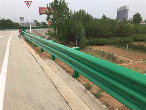 孝感波形护护栏怎么分类？